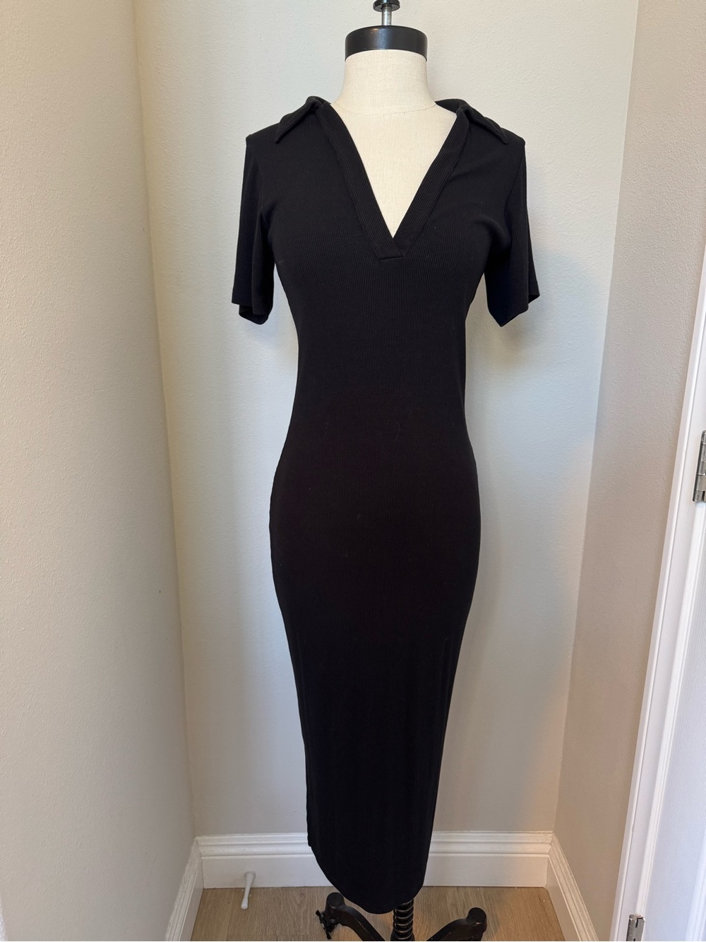 LNA Ribbed V-neck Midi Dress in Black